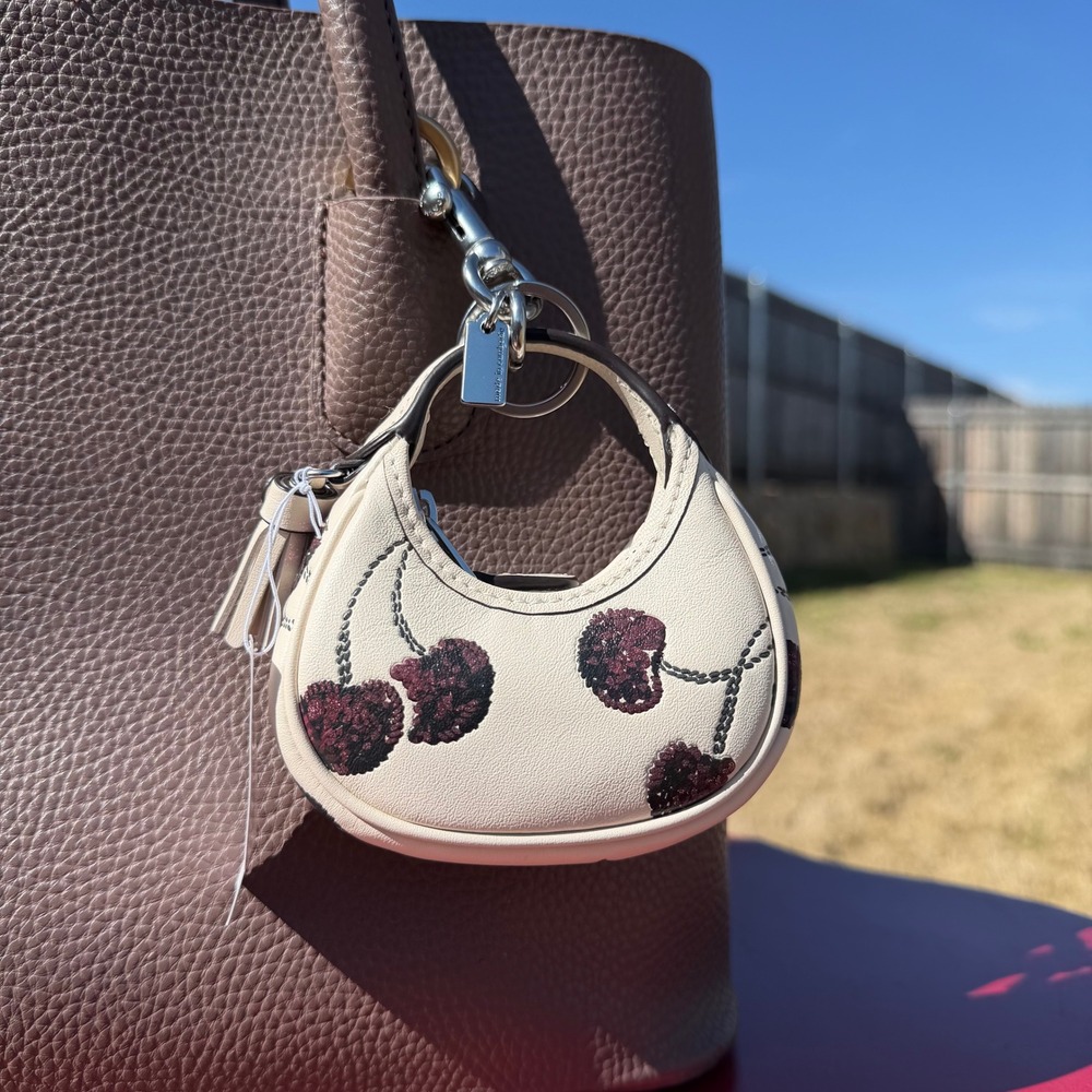 Coach Womens Micro Bag Charm NWT Cream Cherry Print Coquette Quiet‎ Luxury Mini - Picture 4 of 5